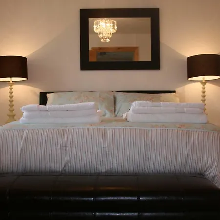 Resort, Pet Friendly, Wifi, Sky Tv, 4 Bedrooms, 2 Reception Drumcoura