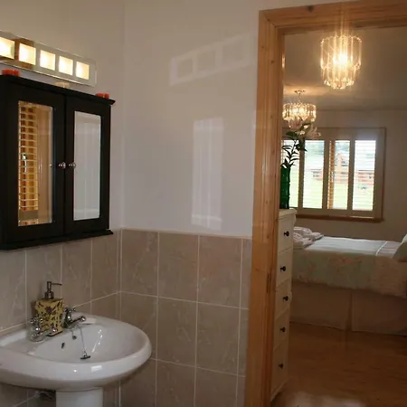 山林小屋 Resort, Pet Friendly, Wifi, Sky Tv, 4 Bedrooms, 2 Reception Drumcoura