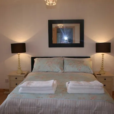Resort, Pet Friendly, Wifi, Sky Tv, 4 Bedrooms, 2 Reception Lodge