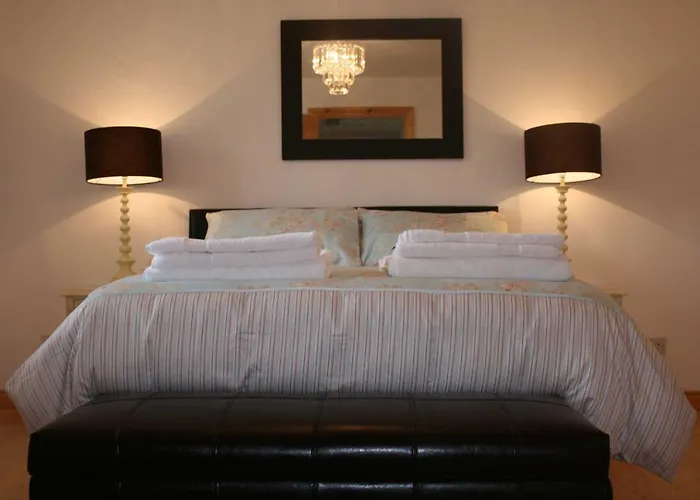 Resort, Pet Friendly, Wifi, Sky Tv, 4 Bedrooms, 2 Reception Drumcoura