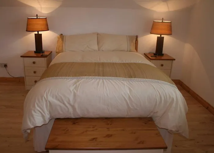 Resort, Pet Friendly, Wifi, Sky Tv, 4 Bedrooms, 2 Reception * Drumcoura