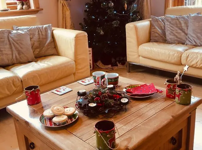 Resort, Pet Friendly, Wifi, Sky Tv, 4 Bedrooms, 2 Reception Lodge Drumcoura