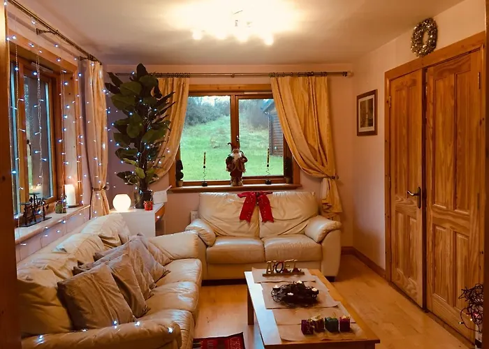 Lodge Resort, Pet Friendly, Wifi, Sky Tv, 4 Bedrooms, 2 Reception *